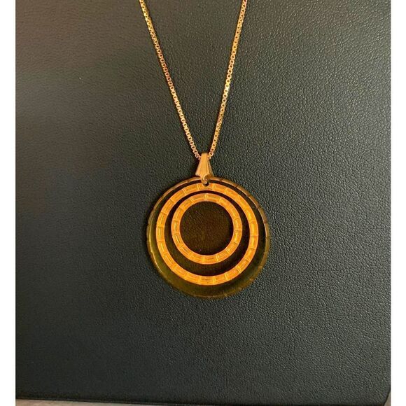 Unique Triple Circle Lucite pendant, in Gold, Vintage, Stamped - Picture 3 of 5